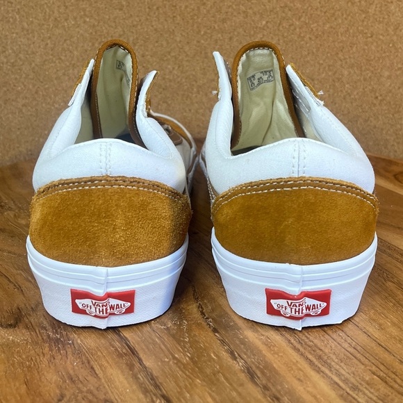 Vans
Old skool
Bolt
‘Cathay spice’
NWOT - Picture 14 of 16